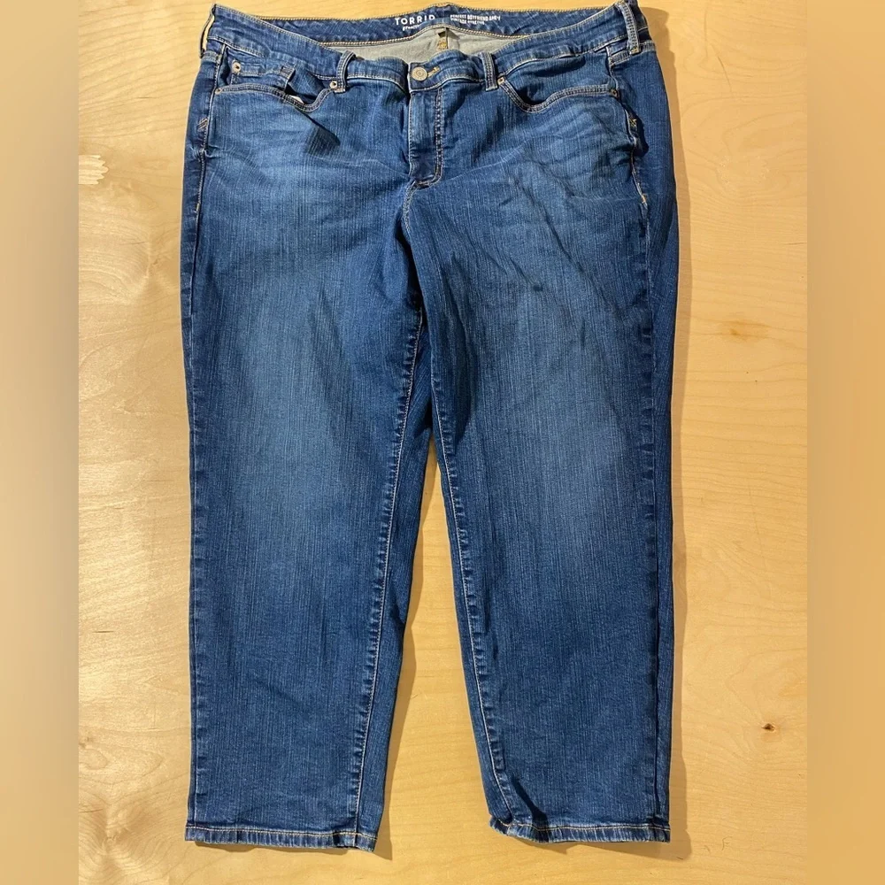 Torrid Women's Dark Blue Boyfriend Ankle Jeans 22S (OS)